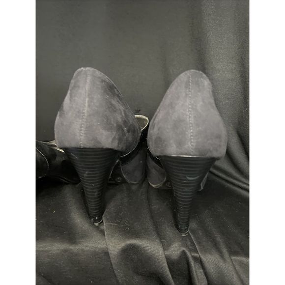 lot 2 pair Womens Black Closed Toe Heels size 9.5 - Picture 9 of 14